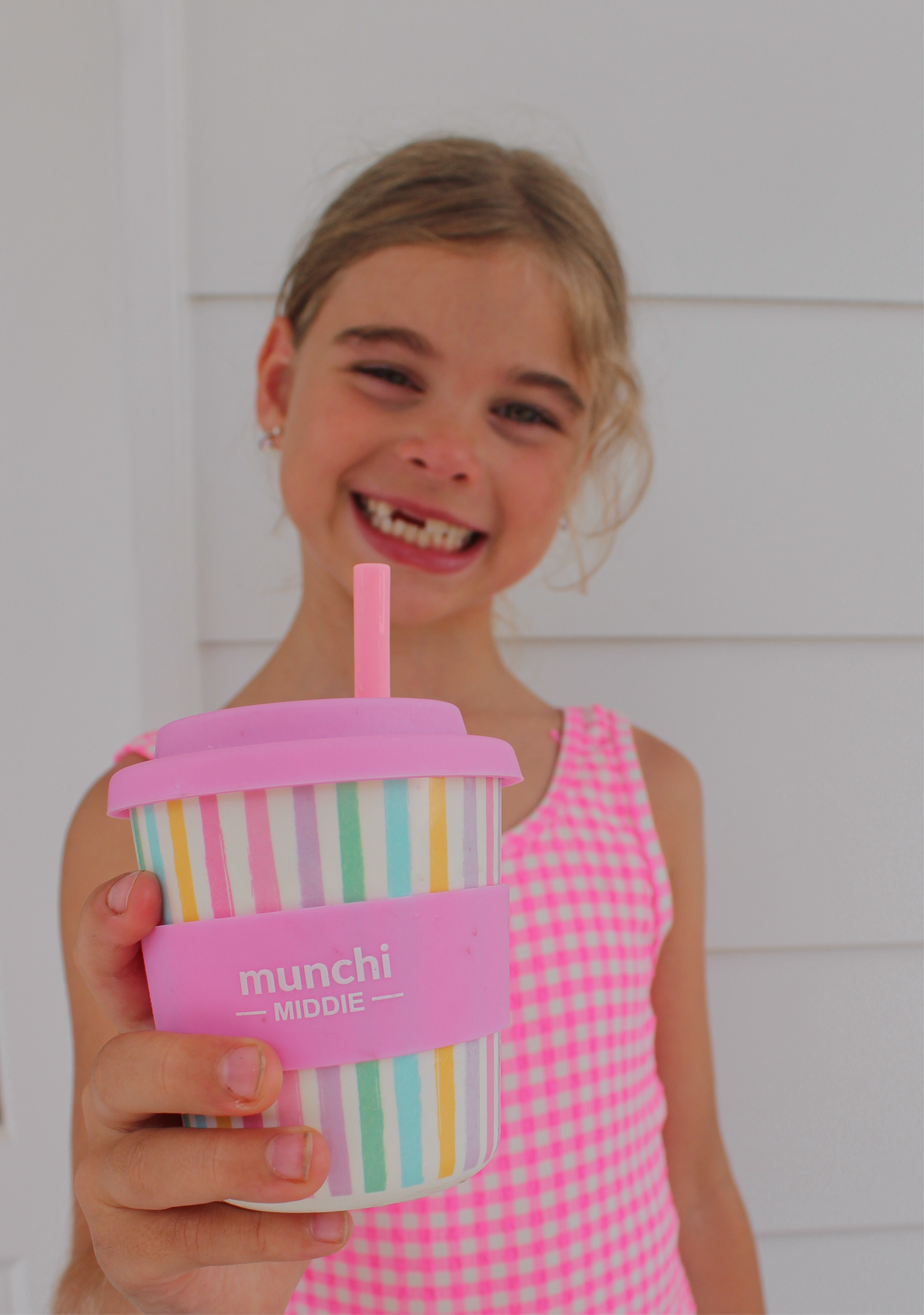 Middie Single Cup (8oz/240ml) Pink Straw Included - Calypso