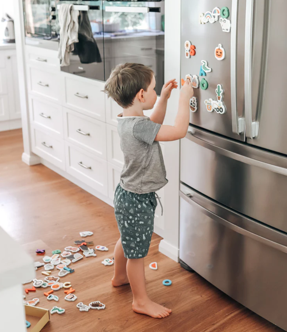 Curious Columbus - Magnetic Objects and Letters