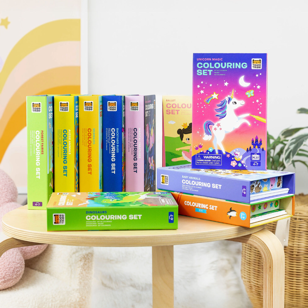 Colouring Set - Backyard Bugs